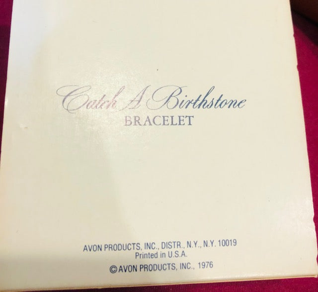 AVON Vintage Elegant Catch a Birthstone Blue Gemstone Gold Tone Thin Bracelet New in Box