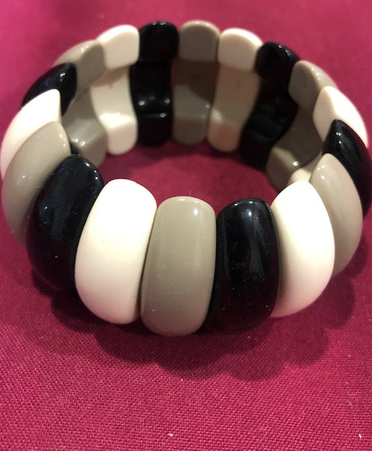 AVON Vintage Art Color Bracelet Bangle New in Box