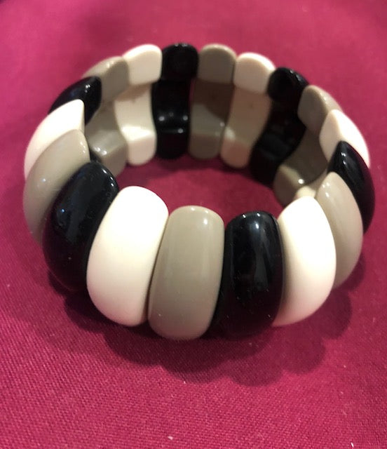 AVON Vintage Art Color Bracelet Bangle New in Box