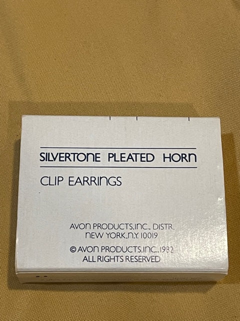 Vintage AVON Silver Tone Pleated Horn Clip Earrings NEW in Box 1982