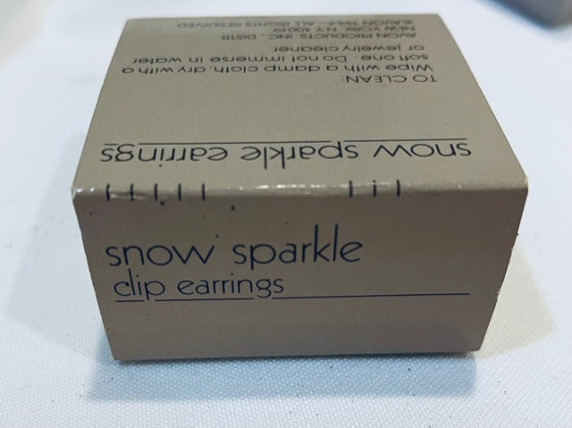 NEW AVON Vintage Snow Sparkle Flower Faux Diamond Silver Tone Clip Earrings