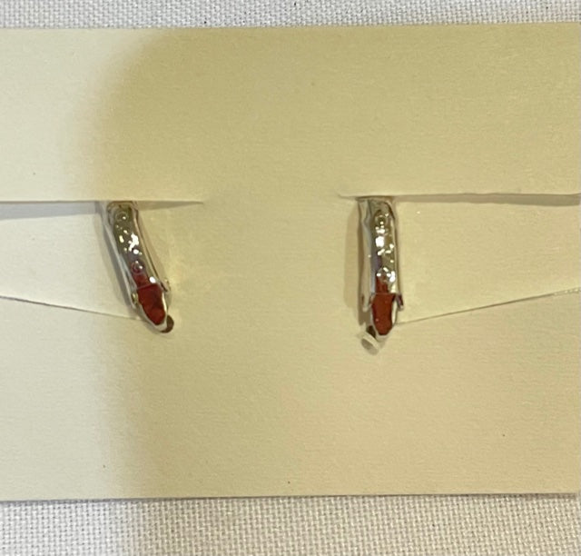 NEW AVON Vintage Cameo Silhouetee Collection Blue Clip Earrings