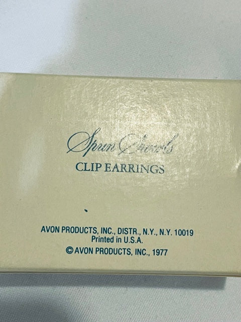 NEW AVON Vintage Gorgeous Silver tone Spun Swirls Clip Earrings 1977