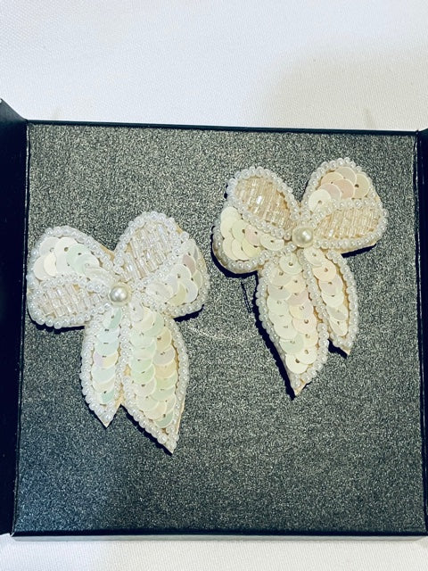 NEW AVON Vintage Gorgeous White Sequin Bow Clip Earrings