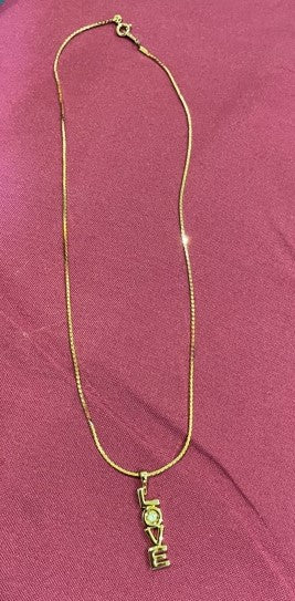 AVON Vintage Beautiful Love Gold Tone Pendant Sparkling Necklace New in Box
