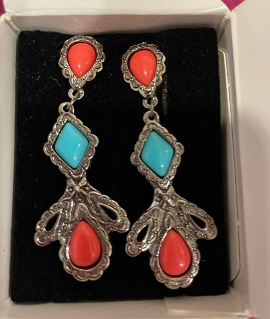AVON Vintage American Spirit Pierced Earrings with Surgical Steel Posts NEW in BOX 1992