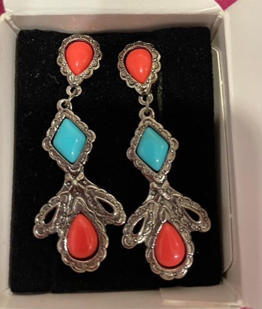 AVON Vintage American Spirit Pierced Earrings with Surgical Steel Posts NEW in BOX 1992