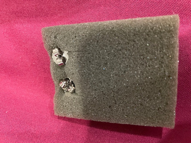 AVON Vintage American Spirit Pierced Earrings with Surgical Steel Posts NEW in BOX 1992