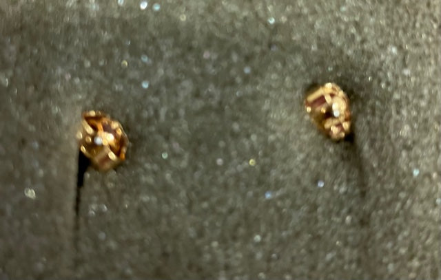 AVON Vintage Beautiful Ladybug Red Pierced Earrings New