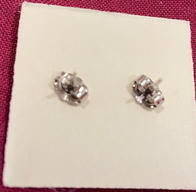 AVON Vintage Beautiful Plastic Pink Butterfly Pierced Earrings with Surgical Steel Posts NEW in BOX 1982