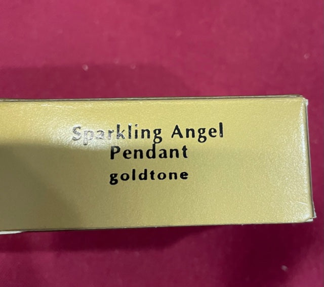 AVON Vintage Beautiful Angel Pendant Gold Tone Sparkling Necklace New in Box 1997