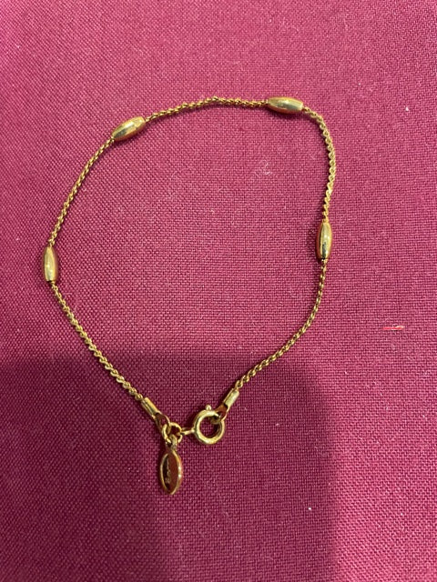 AVON Vintage Beautiful Silken Beads Gold Tone Bracelet New in Box 1980