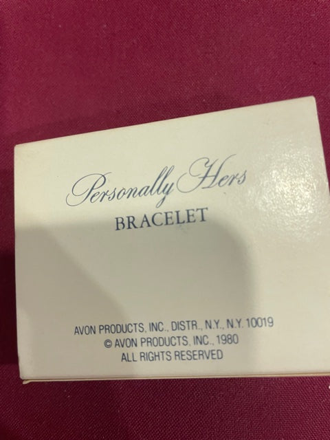 AVON Vintage Beautiful Classic "Personally Hers" Gold Tone Bracelet New in Box 1980