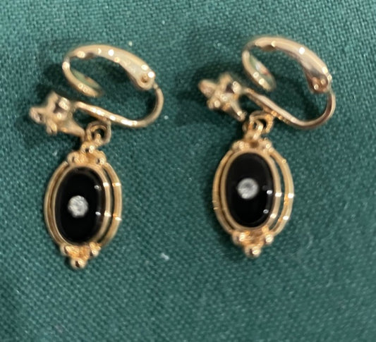 AVON Beautiful Victorian Drop Black Clip Earrings NEW in BOX