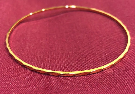 AVON Vintage Classic Style Gold Tone Thin Bracelet Bangle New in Box