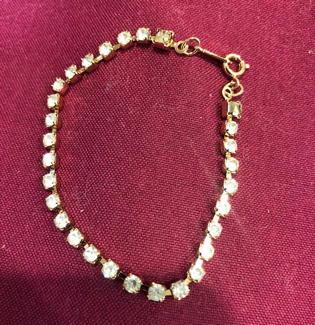 AVON Vintage Small Tennis Rhinestone Bracelet New in Box