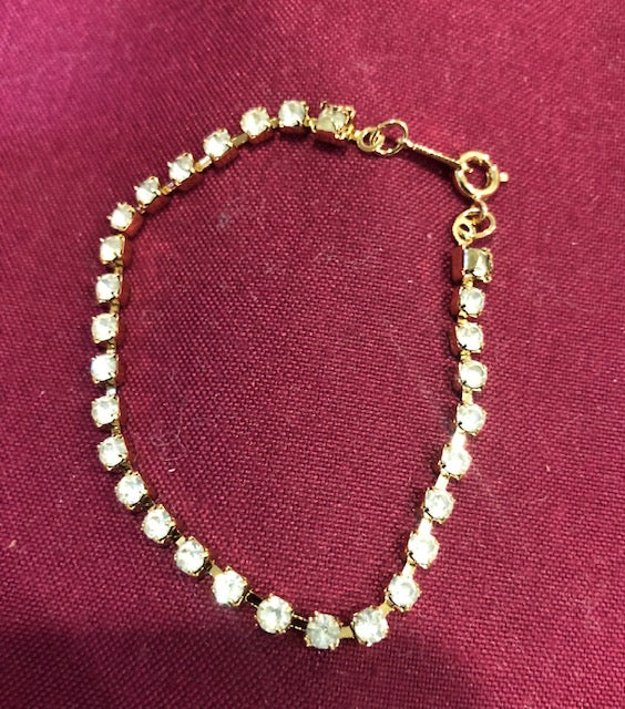 AVON Vintage Small Tennis Rhinestone Bracelet New in Box