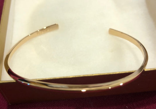 AVON Vintage Slender Touch Gold Tone Bracelet New in Box