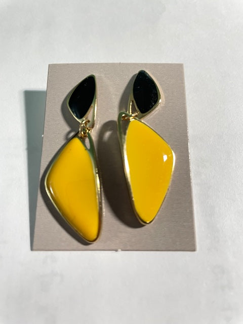 Vintage AVON Color Counterpoint, Black and Sun Yellow Beautiful Pierced Earrings with Surgical Steel Posts NEW in Box 1987