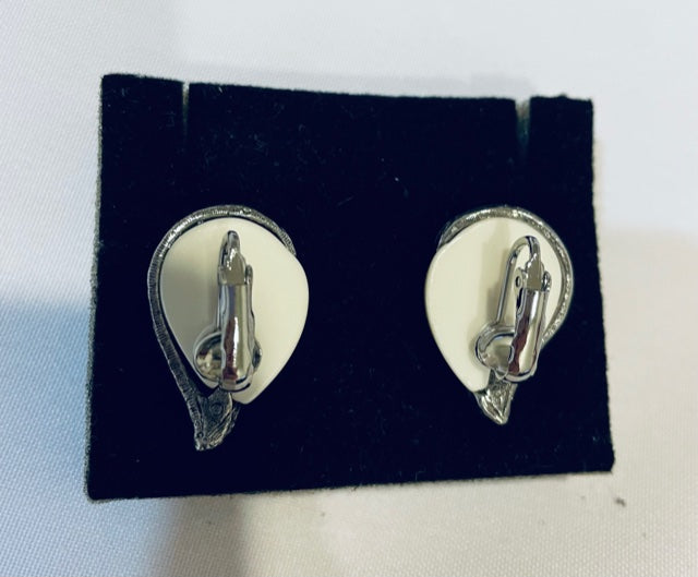 NEW AVON Vintage Elegant Traditional Silver Tone Pearl Teardrop Clip Earrings, Cream Color