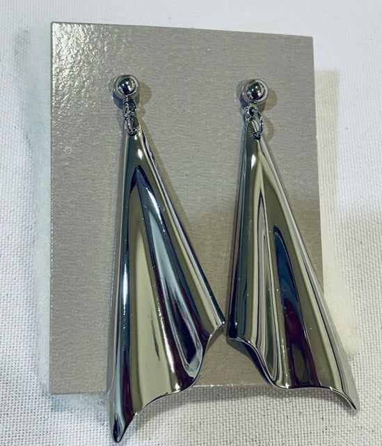 NEW AVON Vintage Dramatic Drape Earrings, Silver Tone Earrings with Surgical Steel Post