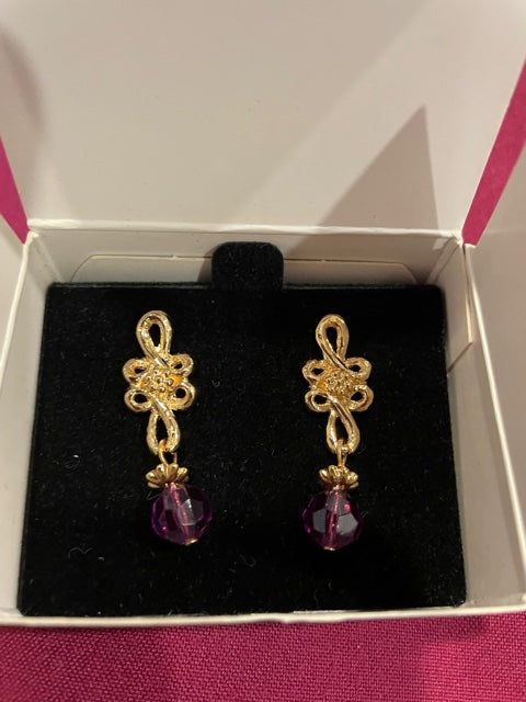 AVON Vintage Violet Passion Bold Drop Pierced Earrings with Surgical Steel Post NEW in BOX 1996