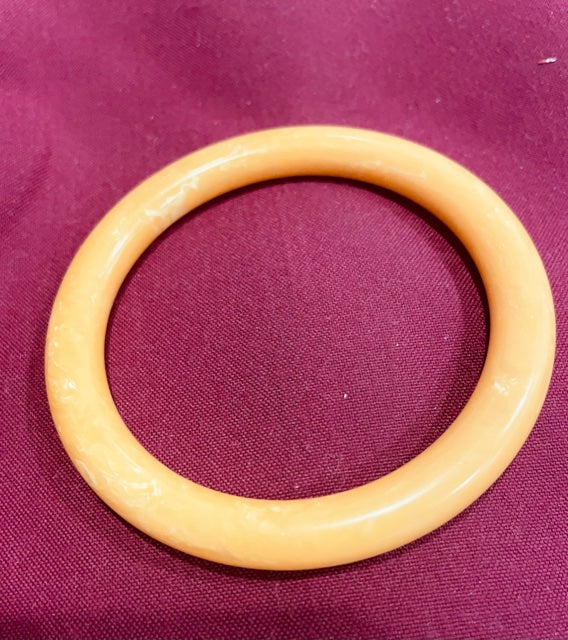 AVON Vintage Gorgeous Color Go Round Yellow Large Bangle Bracelet New in Box