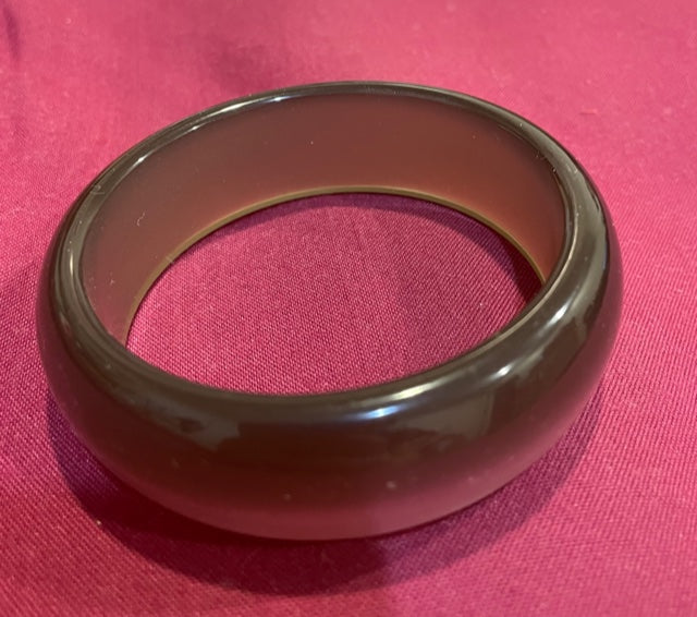 AVON Vintage Luminesque Large Bangle Bracelet (Gray color) New in Box