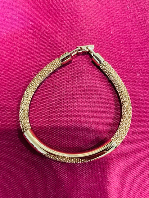 AVON Vintage Classic Style Shimmering Cord Gold Tone Bracelet New in Box