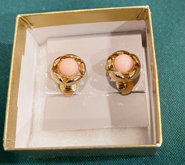 AVON Beautiful Soft Blush Pink Floral Clip Earrings NEW in BOX