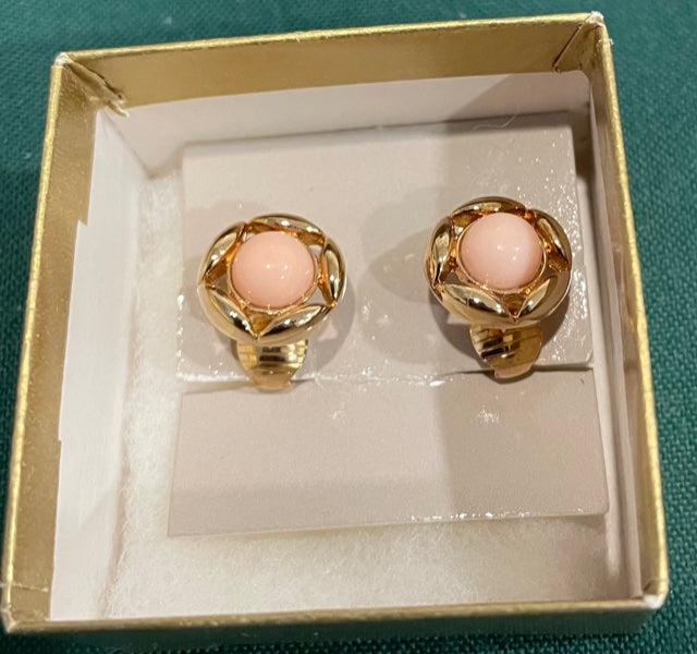 AVON Beautiful Soft Blush Pink Floral Clip Earrings NEW in BOX