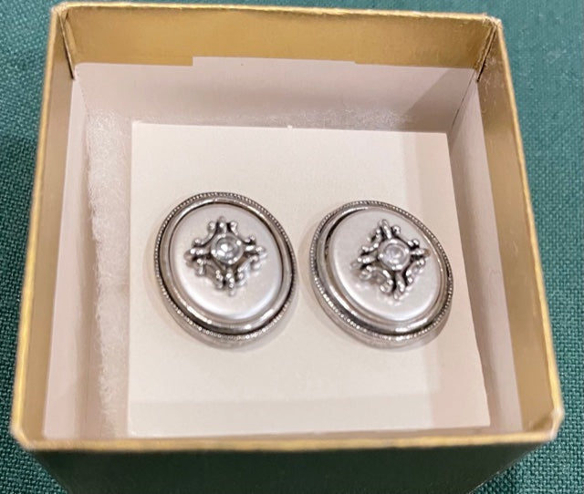 AVON Beautiful Chest field Collection Convertible Pierced Earrings NEW in BOX