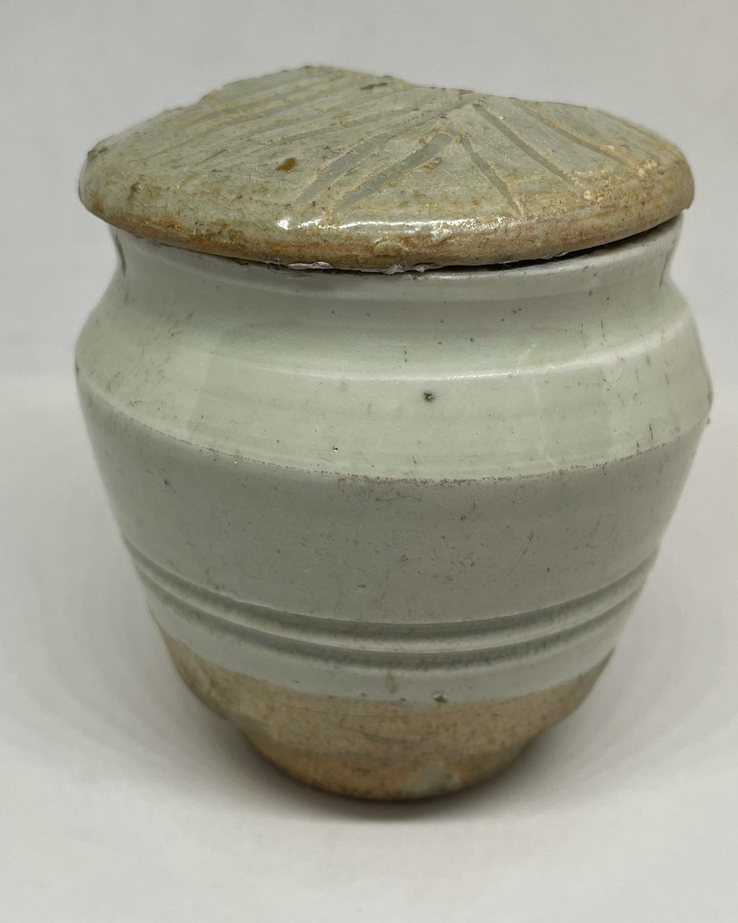 Rare Chinese Antique Song Dynasty Hutian Kiln Porcelain Jar with Lid (10th Century)